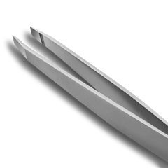 Tweezers
