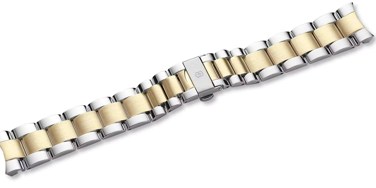 Metal bracelet with clasp