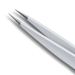 Tweezers